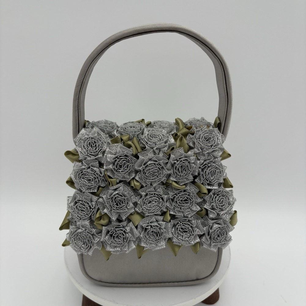 Julie Feldman Silver Designer Cross Body Evening Purse Roses Satin‎ Embellished